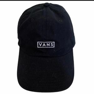Black Vans hat